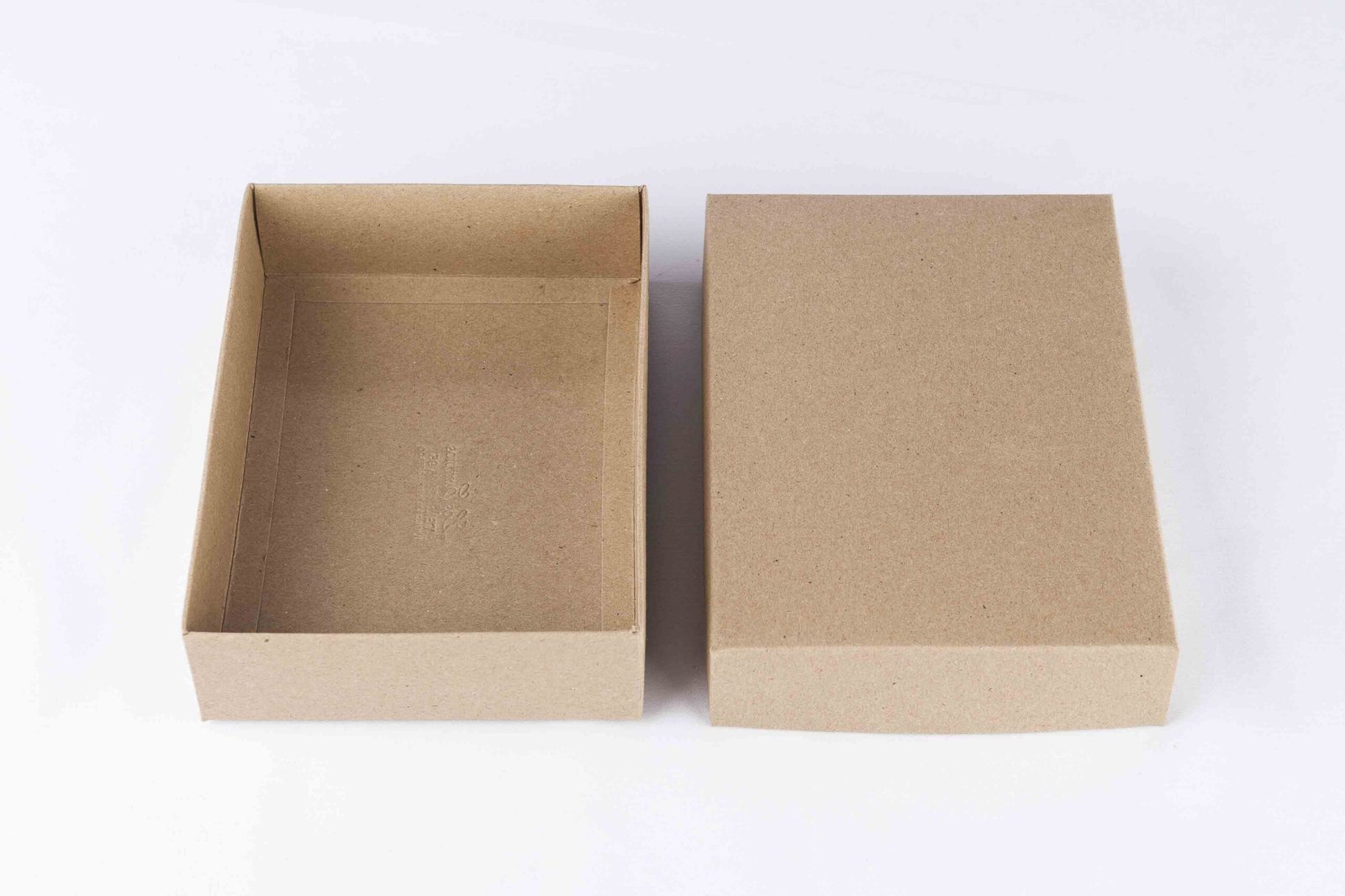 Caja de cartón base y tapa – 17x12x4cm