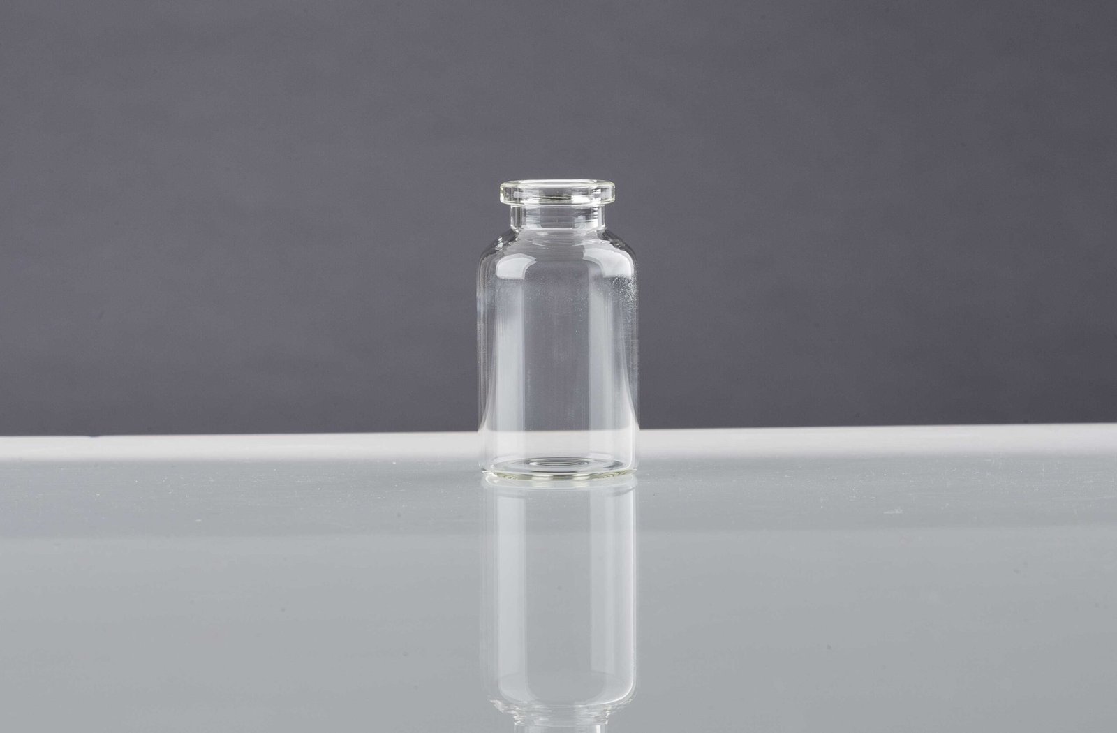 Envase de vidrio con capacidad de 15,5 ML Ref 0914