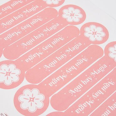 Sticker para sellado Aqui hay magia x 12 unidades