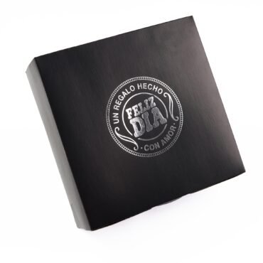 Caja de cartón Negro con Estampado metalizado Plata (Papá eres mi todo) 25x25x10